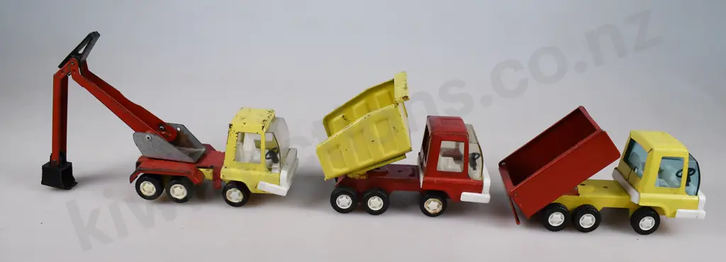 TRI-ANG MIGHTY MINI TRUCKS Image 1++