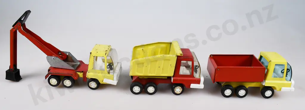 TRI-ANG MIGHTY MINI TRUCKS Image 1++