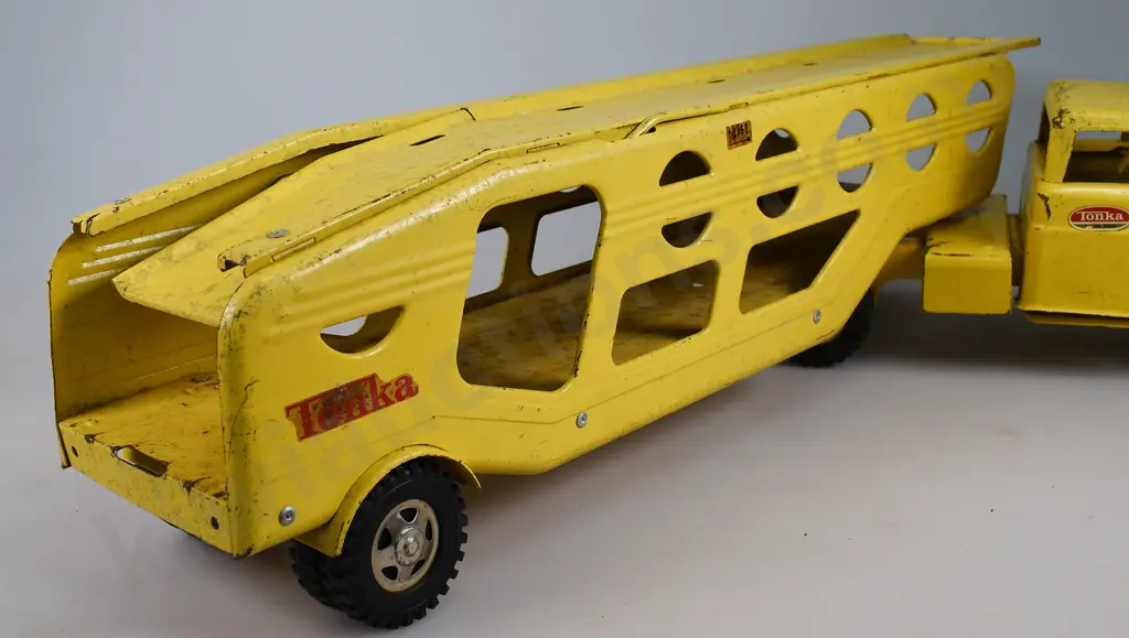 TONKA PRESSED STEEL CAR CARRIER Image 1++
