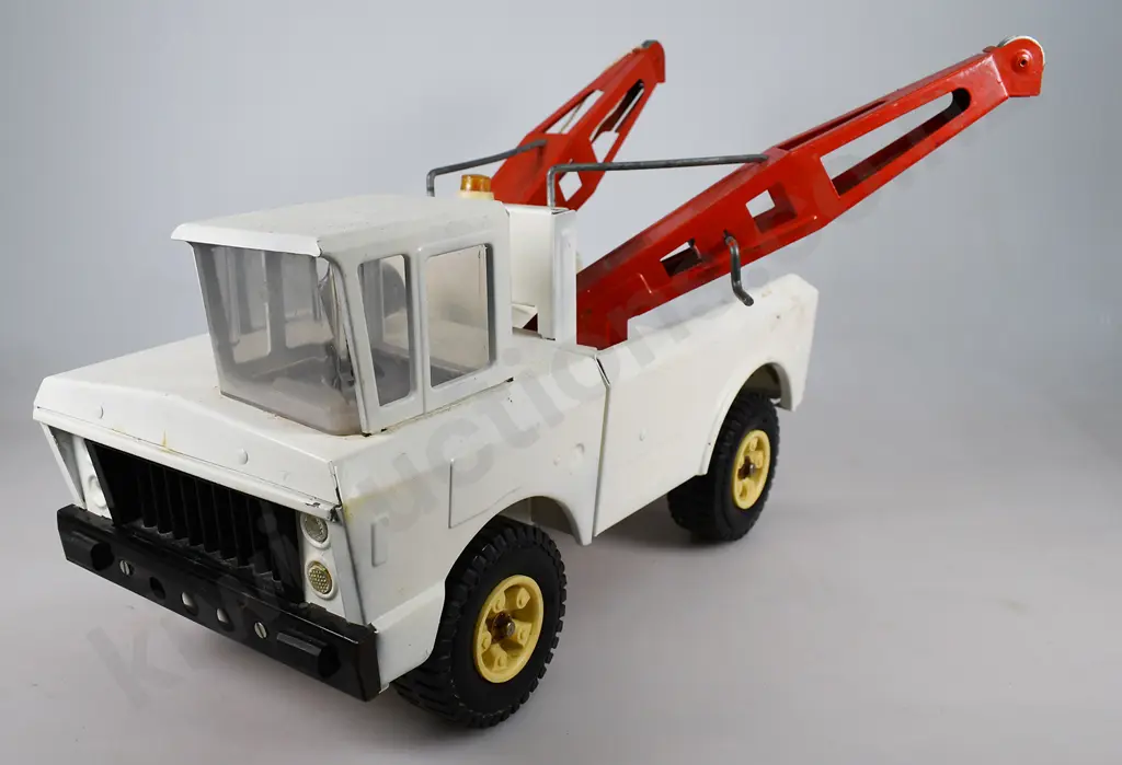 TONKA MIGHTY WRECKER TRUCK Image 1++