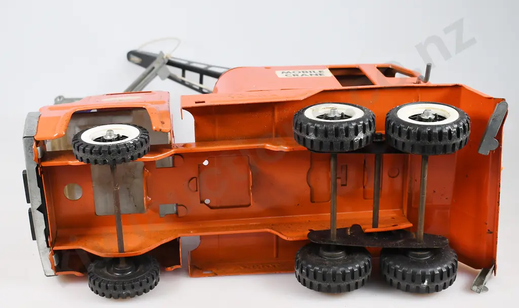 TONKA PRESSED STEEL CRANE TRUCK Image 1++