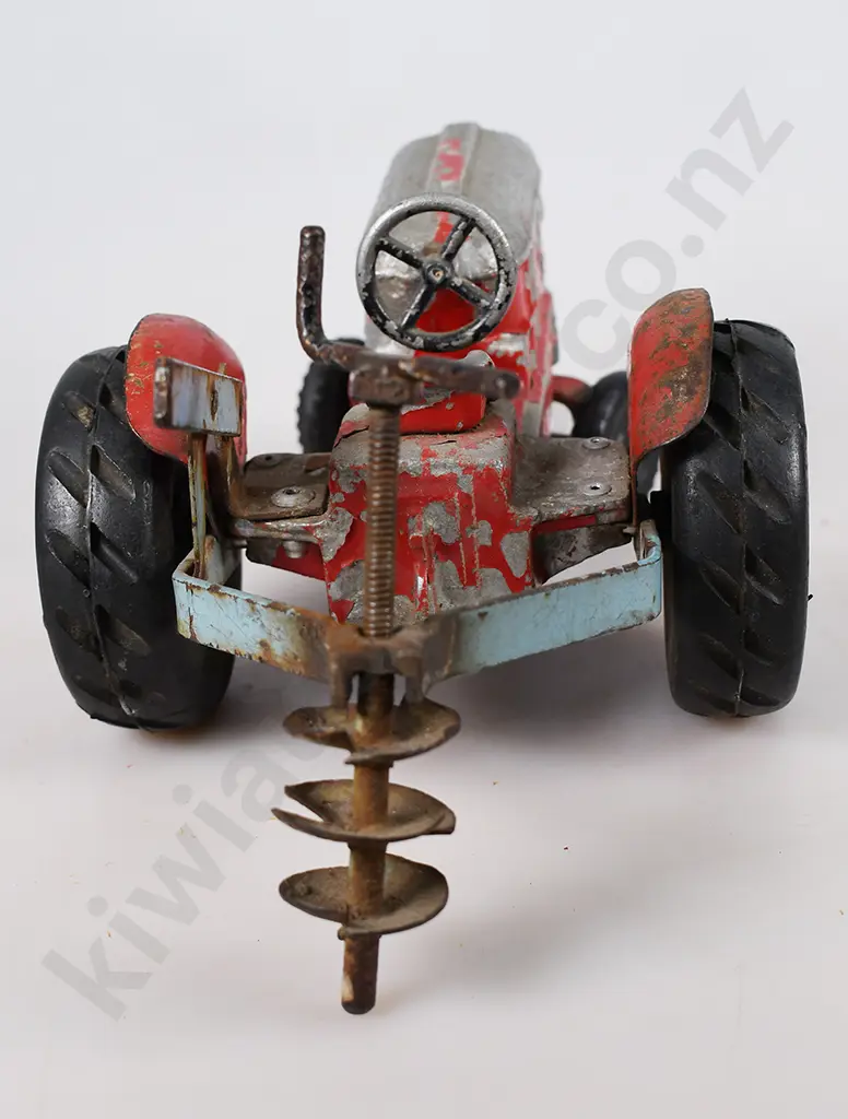 TIGER TOYS TRACTOR WITH BACK POST HOLE DIGGER Image 1++