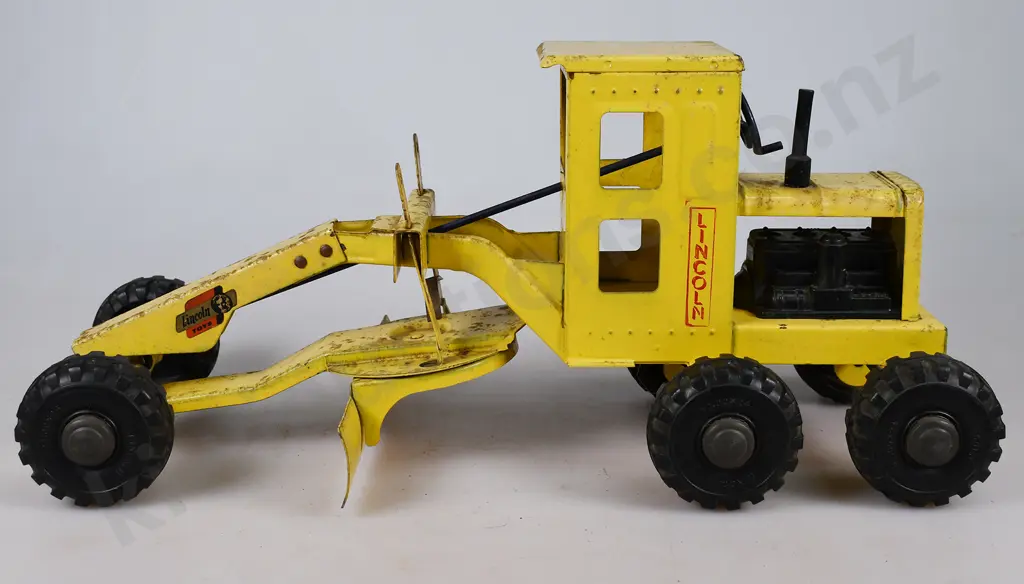 LINCOLN SUPER HERCULES 4224 GRADER Image 1++