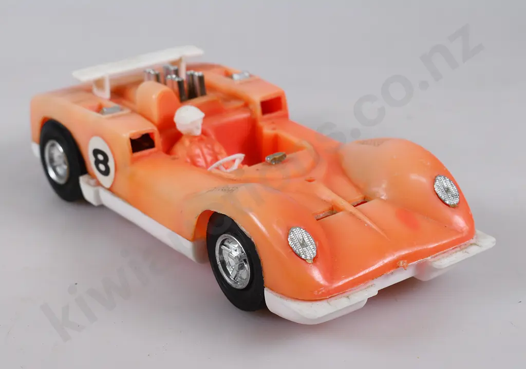 LINCOLN NZ ASSOCCIATED PLASTIC TOYS Image 1++