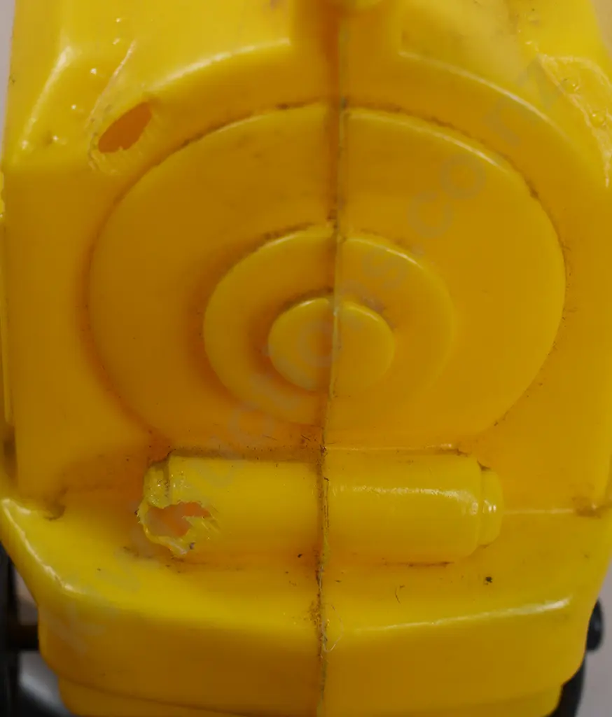 PLASTIC TOYS Image 1++