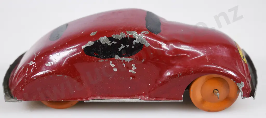 STAR TOYS NZ MADE PRESSED METAL CLOCKWORK CAR Image 1++