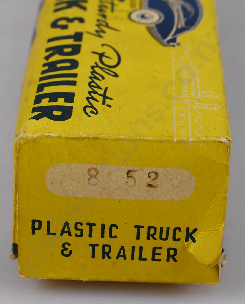 CHRISTCHURCH MADE TRUCK & TRAILER IN ORIGINAL BOX Image 1++