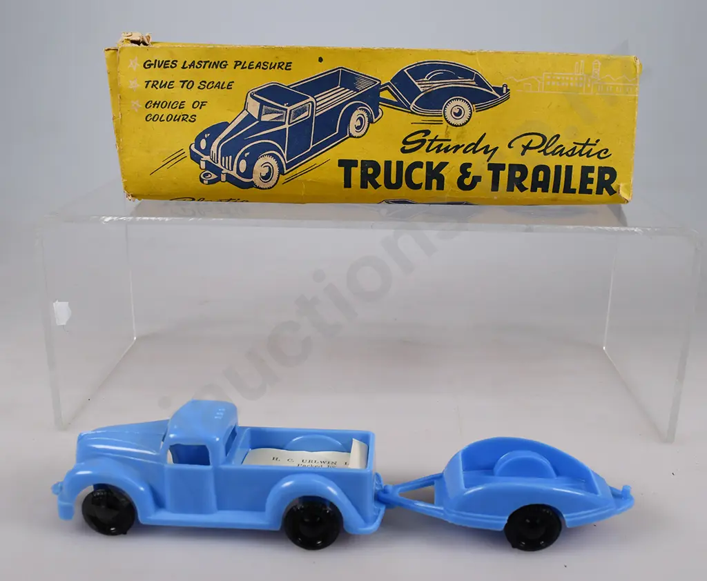 CHRISTCHURCH MADE TRUCK & TRAILER IN ORIGINAL BOX Image 1++