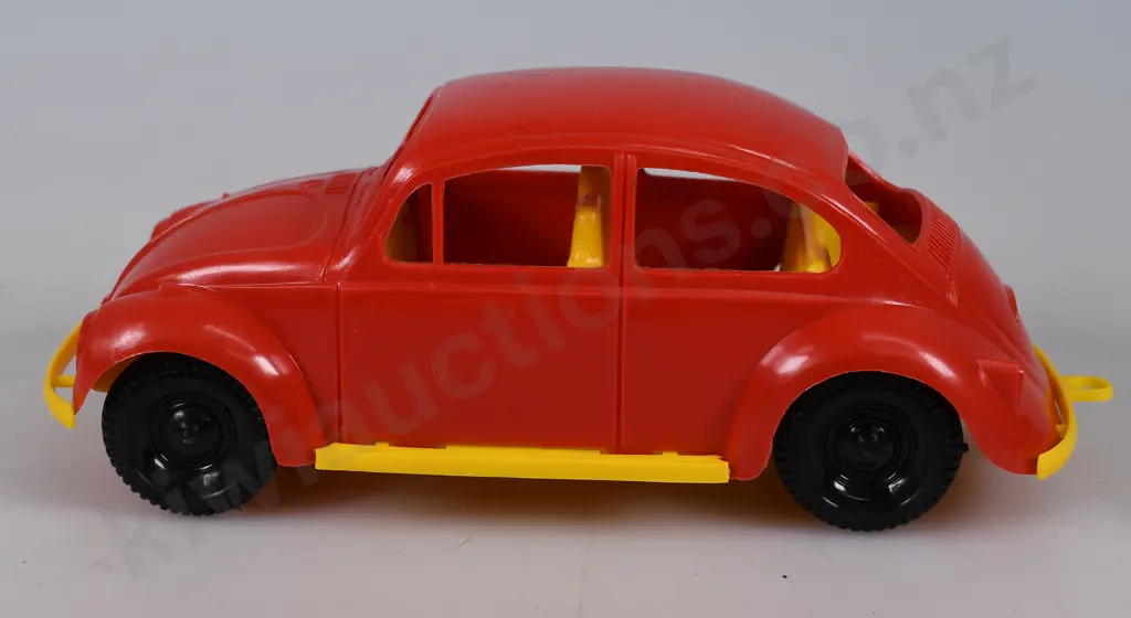 YESTERYEAR TOY CO LIMITED VOLKSWAGEN BEETLE Image 1++