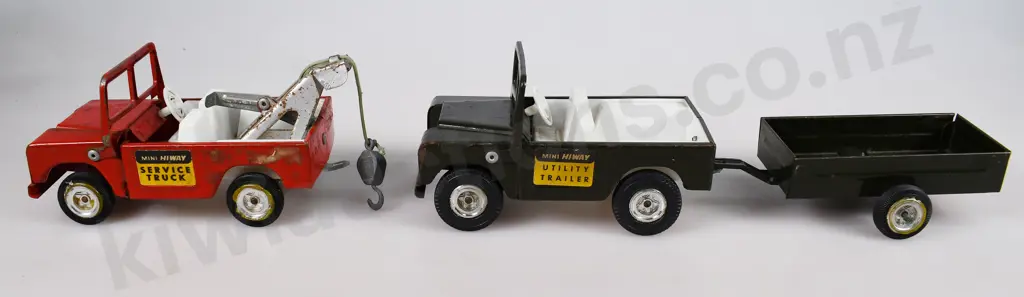 TRI-ANG MINI HIGHWAY SERVICE TRUCK & UTILITY TRAILER SET Image 1++