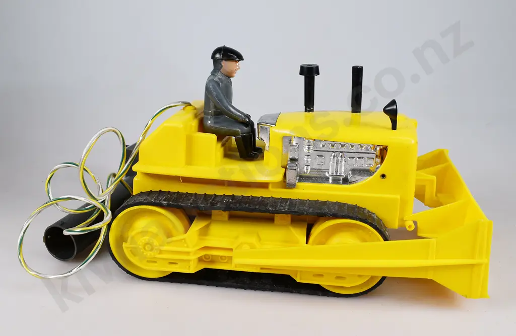 LINCOLN INTERNATIONAL HEAVY DUTY BULLDOZER IN ORIGINAL BOX Image 1++