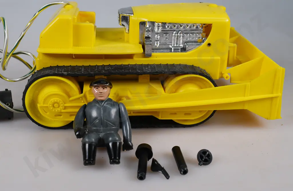 LINCOLN INTERNATIONAL HEAVY DUTY BULLDOZER IN ORIGINAL BOX Image 1++
