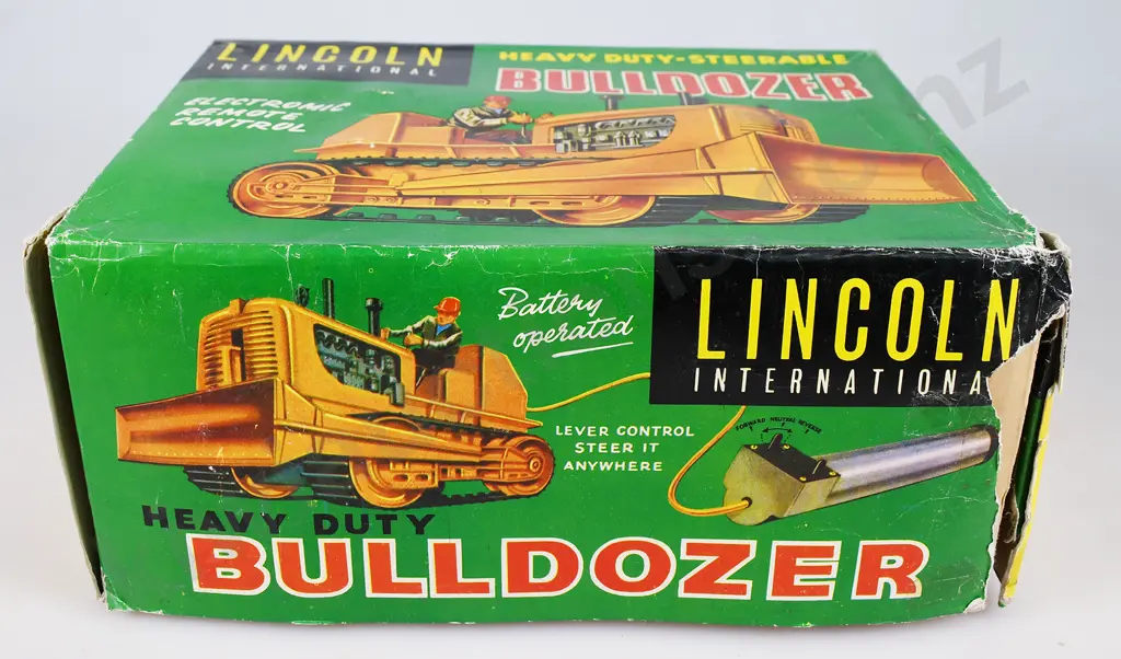 LINCOLN INTERNATIONAL HEAVY DUTY BULLDOZER IN ORIGINAL BOX Image 1++