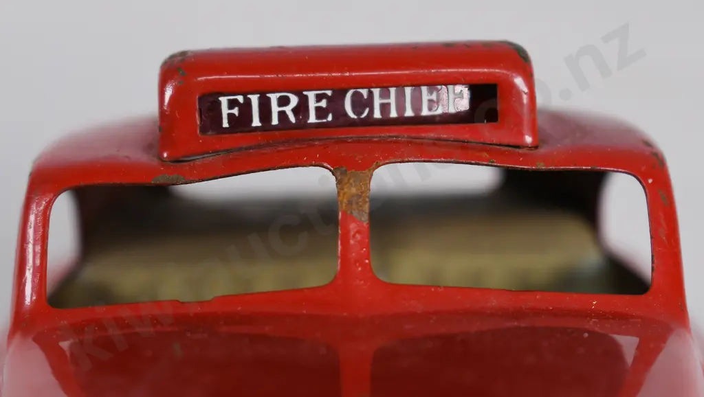 ARNOLD FIRE CHIEF CAR Image 1++