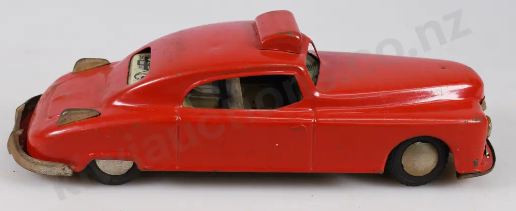 ARNOLD FIRE CHIEF CAR Image 1++