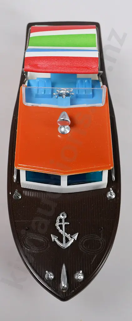 LINCOLN INTERNATIONAL POWER BULLDOZER, DEEP SEA CRUISER IN BOXES Image 1++