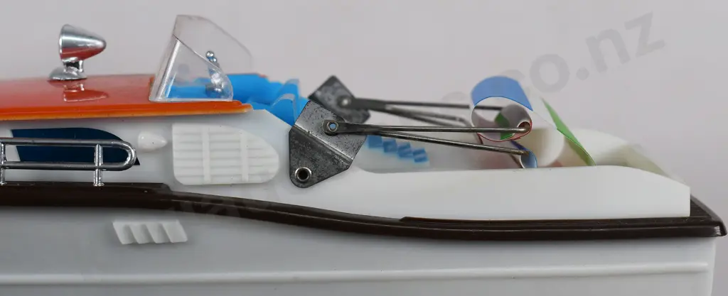 LINCOLN INTERNATIONAL POWER BULLDOZER, DEEP SEA CRUISER IN BOXES Image 1++