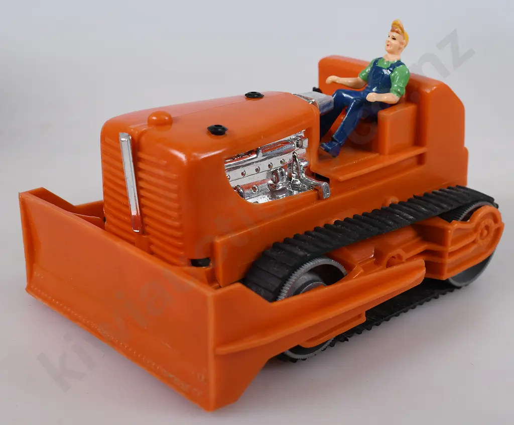 LINCOLN INTERNATIONAL POWER BULLDOZER, DEEP SEA CRUISER IN BOXES Image 1++