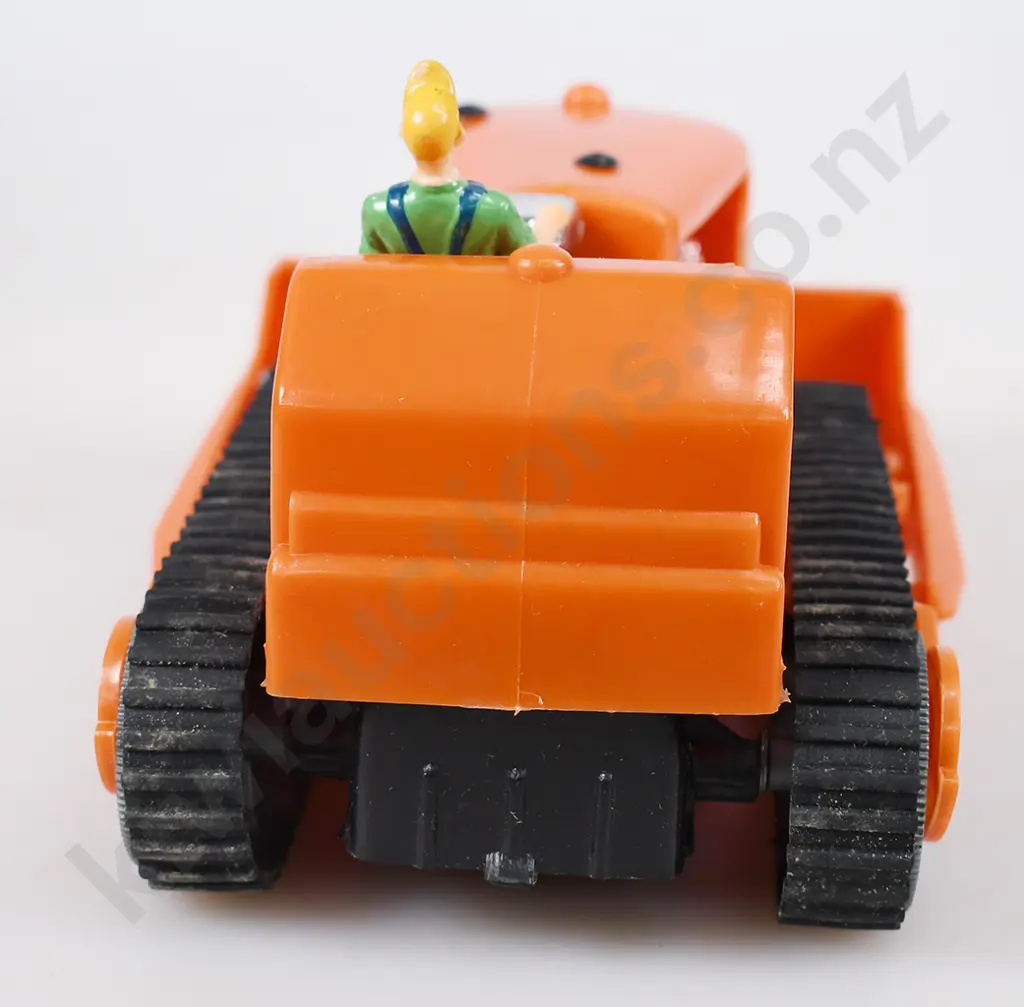 LINCOLN INTERNATIONAL POWER BULLDOZER, DEEP SEA CRUISER IN BOXES Image 1++