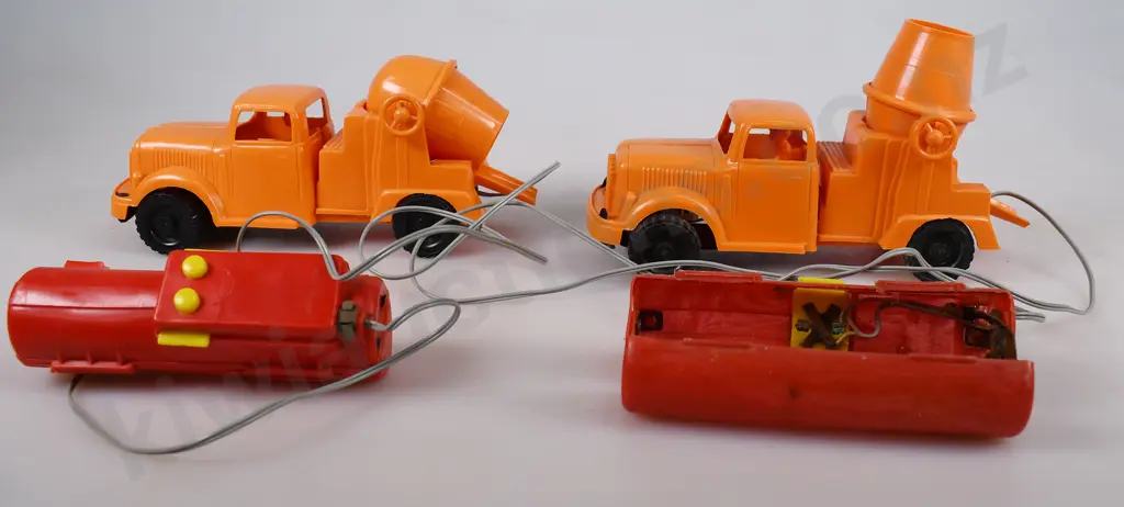 LINCOLN INTERNATIONAL REMOTE CONTROLLED CONCRETE MIXERS Image 1++