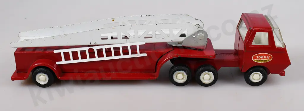 TONKA TOY FIRE ENGINE, CAR CARRIER Image 1++