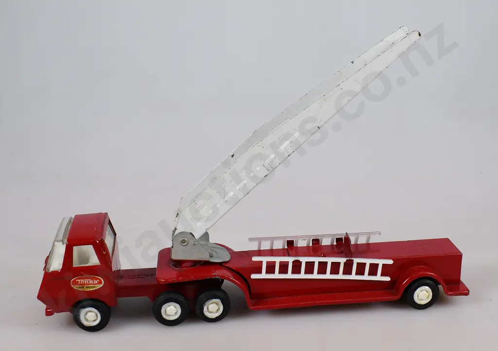 TONKA TOY FIRE ENGINE, CAR CARRIER Image 1++