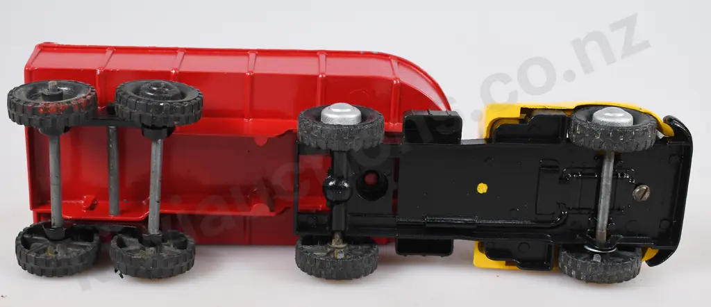 LINCOLN TOYS MAJOR MODELS, FLAT ARTICULATED TRUCK Image 1++