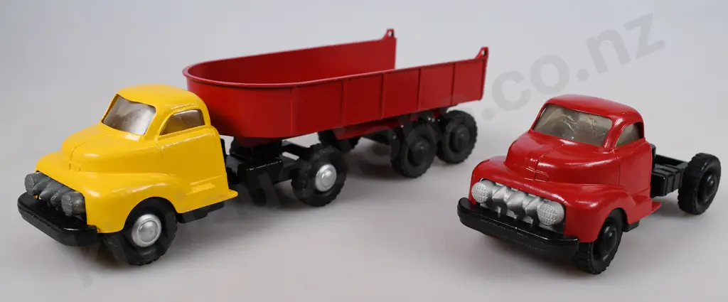 LINCOLN TOYS MAJOR MODELS, FLAT ARTICULATED TRUCK Image 1++