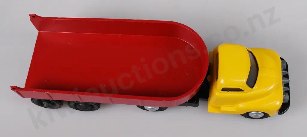 LINCOLN TOYS MAJOR MODELS, FLAT ARTICULATED TRUCK Image 1++