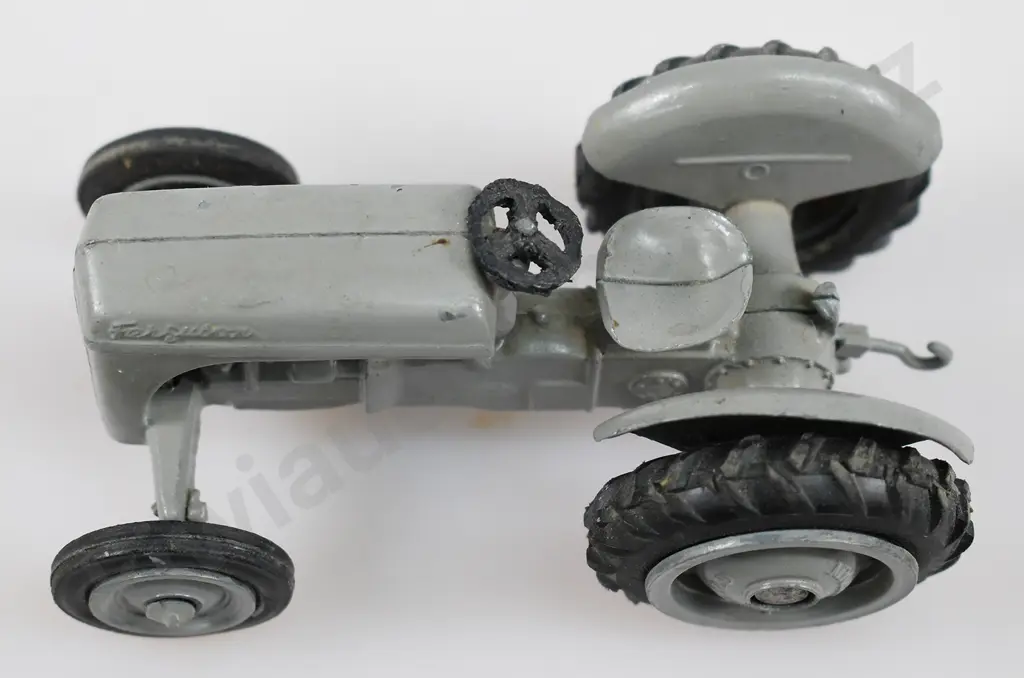 MICRO MODEL FERGUSON TRACTOR Image 1++