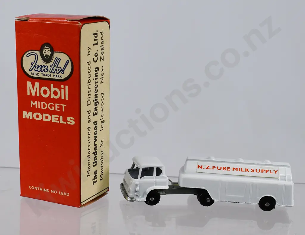 FUN HO MIDGET ARTICULATED MILK TANKER 40, BOXED Image 1++