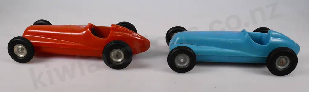 PLASTIC RACING CARS & TRUCKS Image 1++