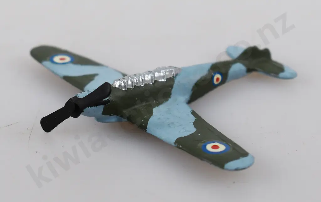 TINK-E TOYS SMALL FIGHTER AIRPLANE Image 1++
