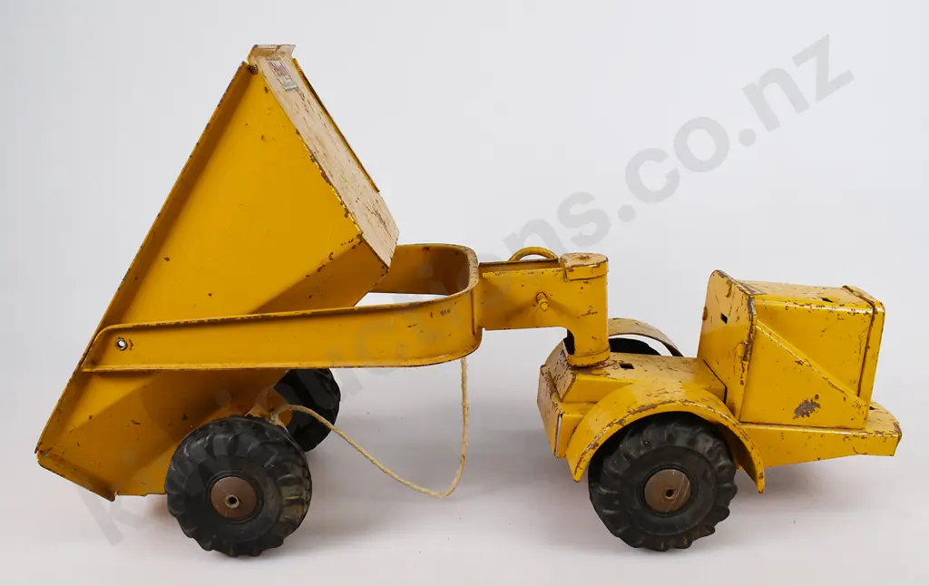 TRI-ANG ROCKER DUMP Image 1++