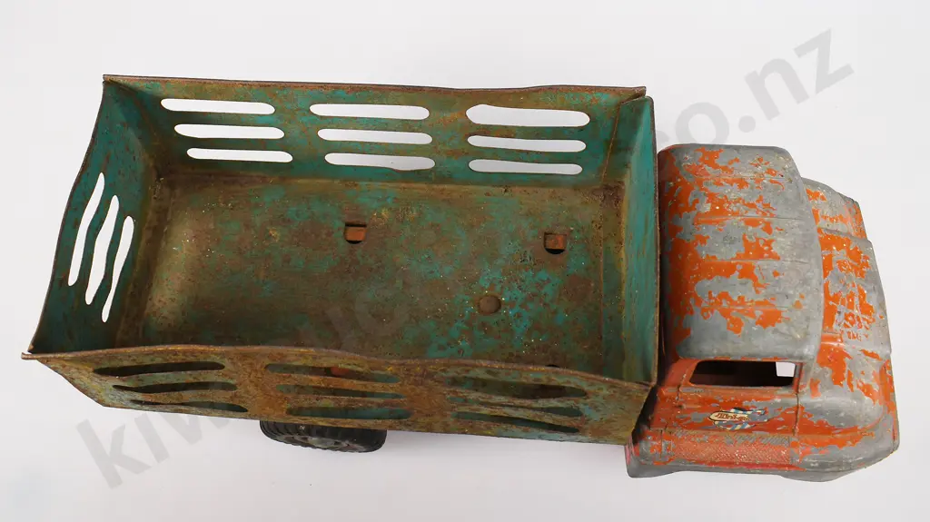 TRI-ANG TOYS THAMES TRADER FARM TRUCK Image 1++