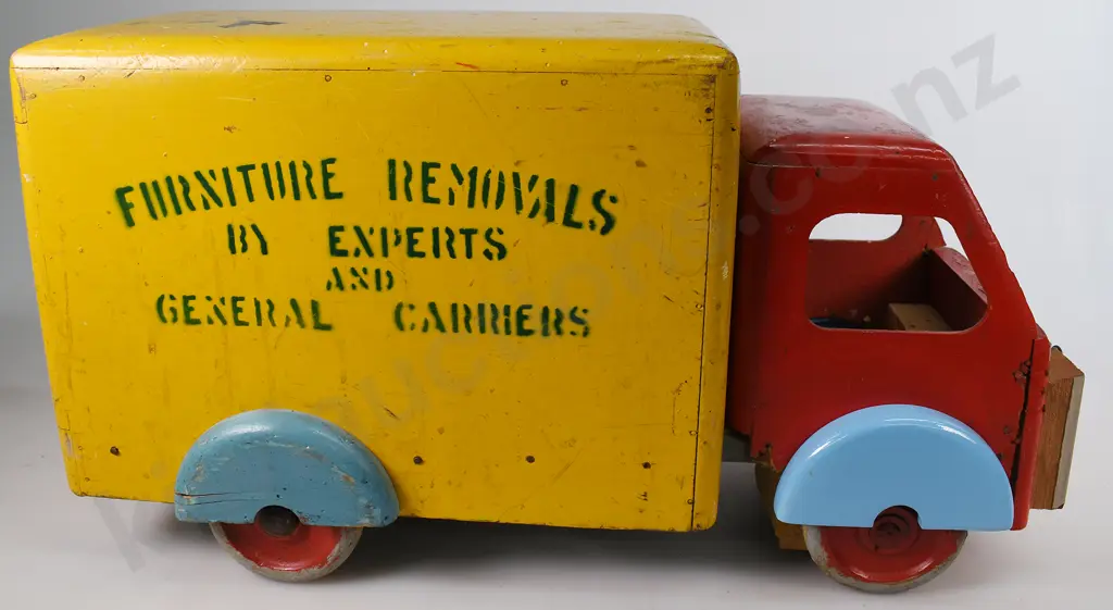 WOODEN FURNITURE REMOVALS VAN Image 1++