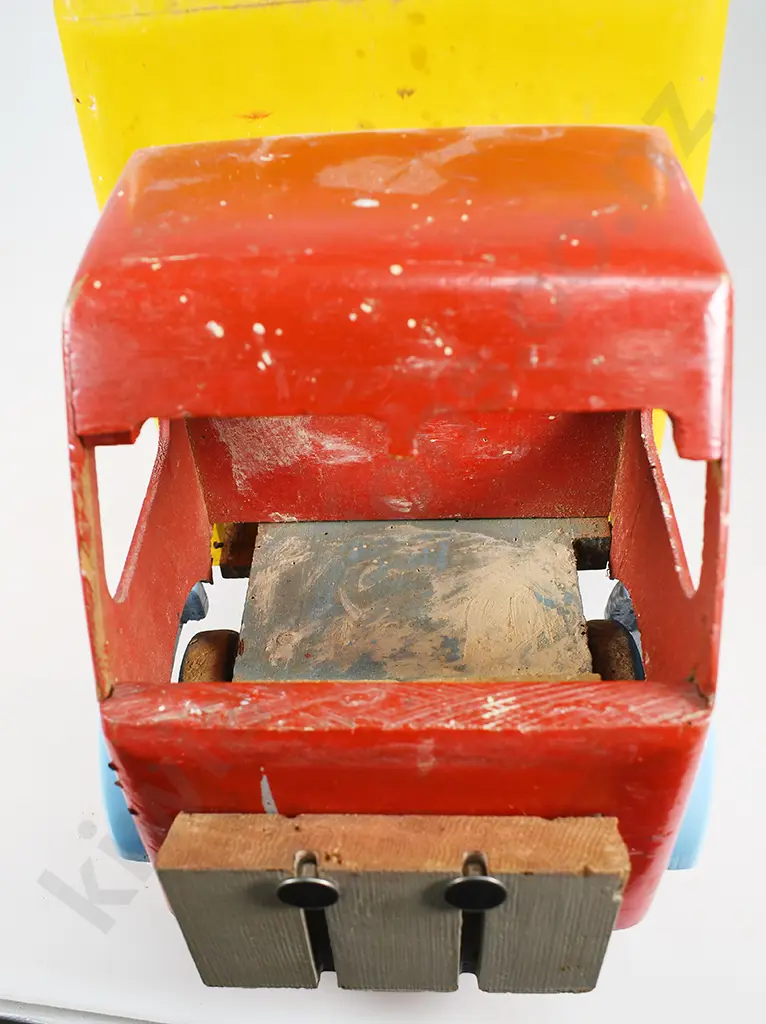 WOODEN FURNITURE REMOVALS VAN Image 1++