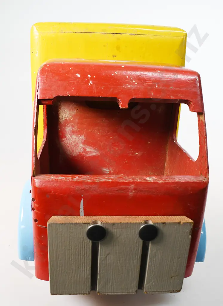 WOODEN FURNITURE REMOVALS VAN Image 1++