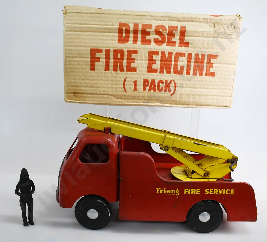 TRI-ANG DIESEL SERIES FIRE ENGINE Image 1++