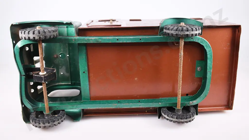 TRI-ANG HORSE CARRIER 40747 Image 1++