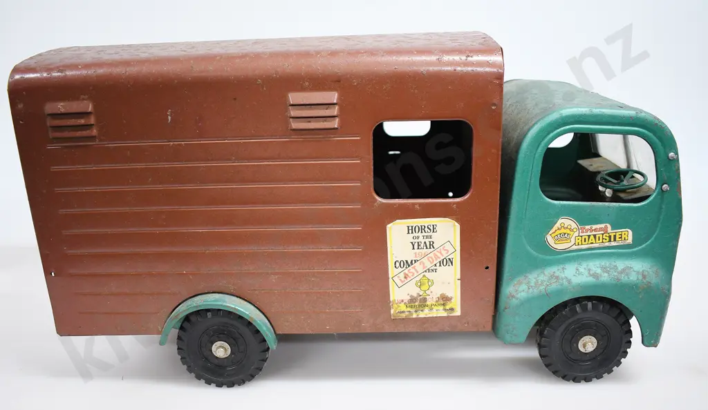 TRI-ANG HORSE CARRIER 40747 Image 1++