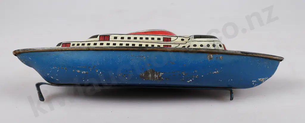 ASSORTED TIN TOYS Image 1++