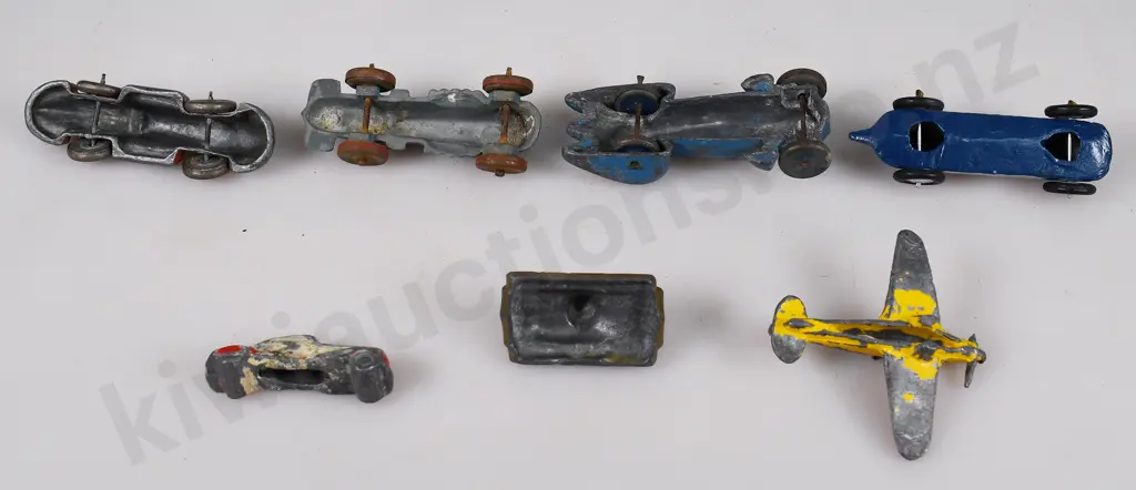 UNIDENTIFIED LEAD TOY VEHICLES Image 1++