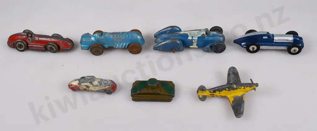 UNIDENTIFIED LEAD TOY VEHICLES Image 1++