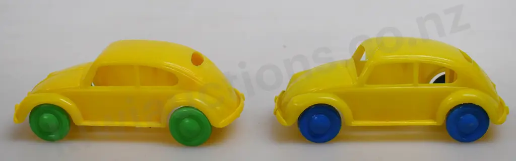 PLASTIC TOY TRUCKS, VOLKSWAGENS Image 1++