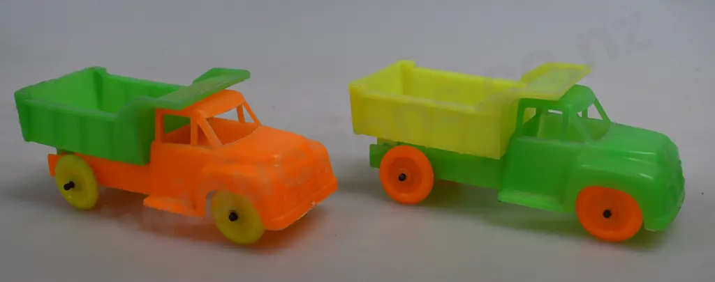 PLASTIC TOY TRUCKS, VOLKSWAGENS Image 1++