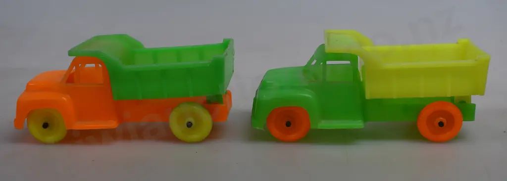 PLASTIC TOY TRUCKS, VOLKSWAGENS Image 1++