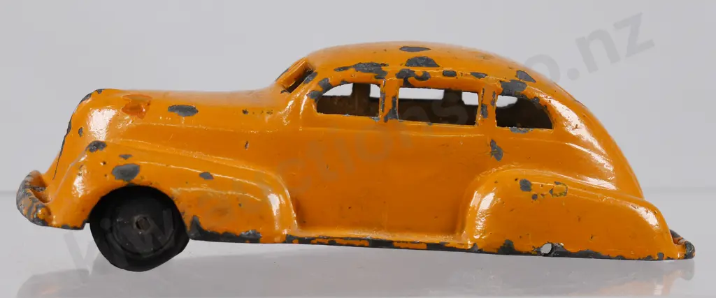DUCKY TOYS AMERICAN CAR Image 1++