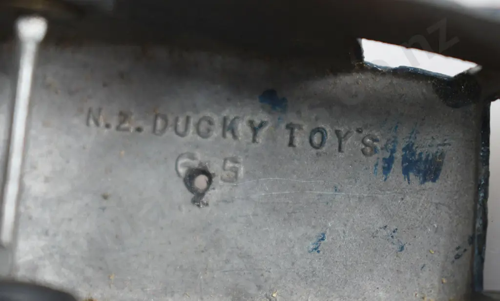 DUCKY TOYS VAN Image 1++
