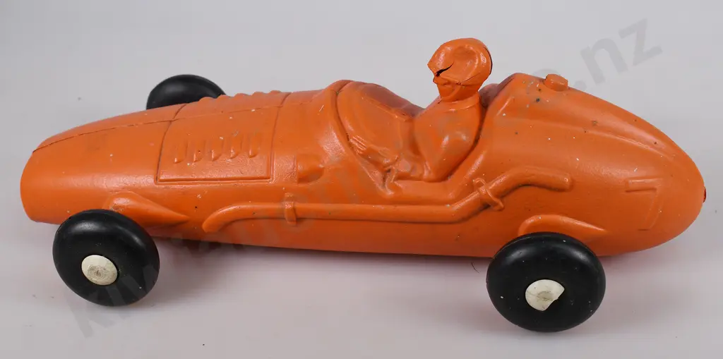 LINCOLN GIANT FARM TRACTOR, RACING CAR Image 1++